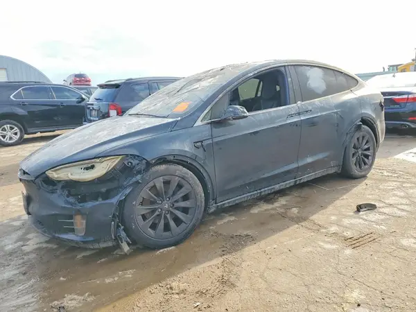 5YJXCBE22HF069524 2017 TESLA MODEL X - Image 1