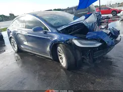 5YJXCBE22JF089357 2018 TESLA MODEL X