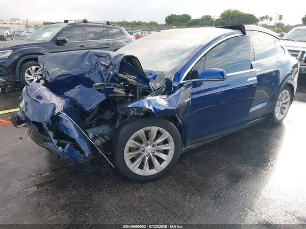 5YJXCBE22JF089357 2018 TESLA MODEL X - Image 2