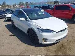 5YJXCBE22JF103533 2018 TESLA MODEL X