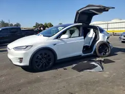 5YJXCBE22JF103595 2018 TESLA MODEL X