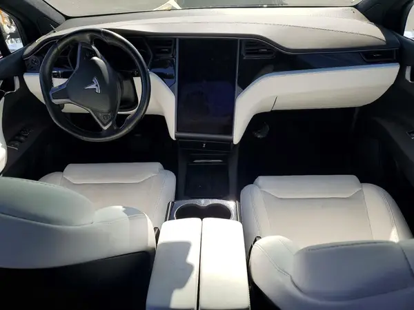 5YJXCBE22JF103595 2018 TESLA MODEL X - Image 8