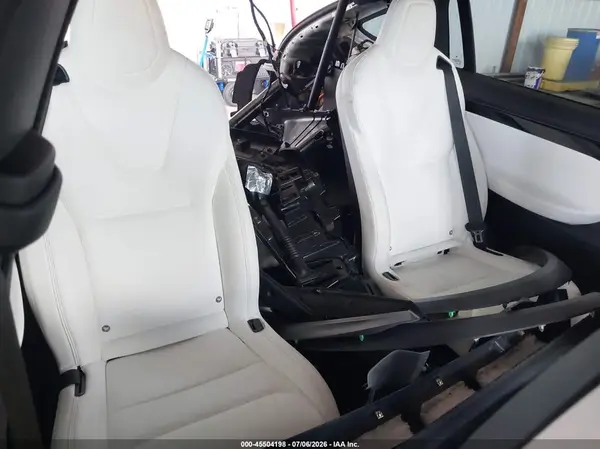 5YJXCBE22JF112037 2018 TESLA MODEL X - Image 8