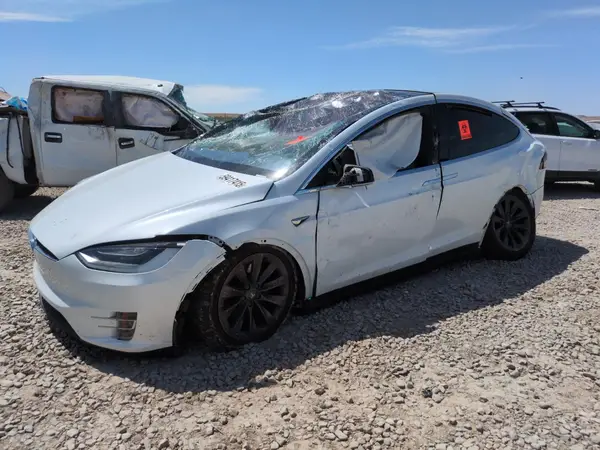 5YJXCBE22JF118260 2018 TESLA MODEL X - Image 1