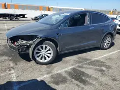 5YJXCBE22JF119103 2018 TESLA MODEL X
