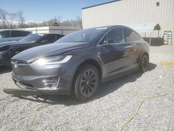 5YJXCBE22JF123409 2018 TESLA MODEL X - Image 1