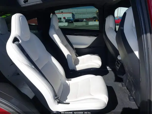 5YJXCBE22JF139707 2018 TESLA MODEL X - Image 8