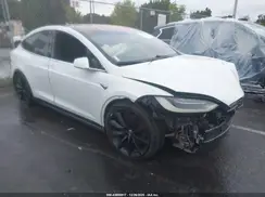 5YJXCBE22JF140470 2018 TESLA MODEL X