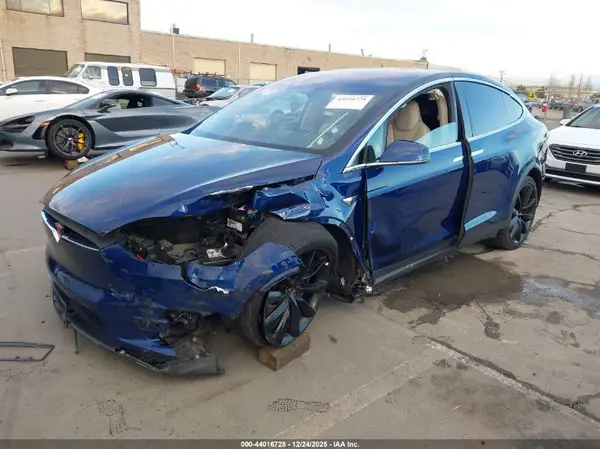 5YJXCBE22KF162440 2019 TESLA MODEL X - Image 2