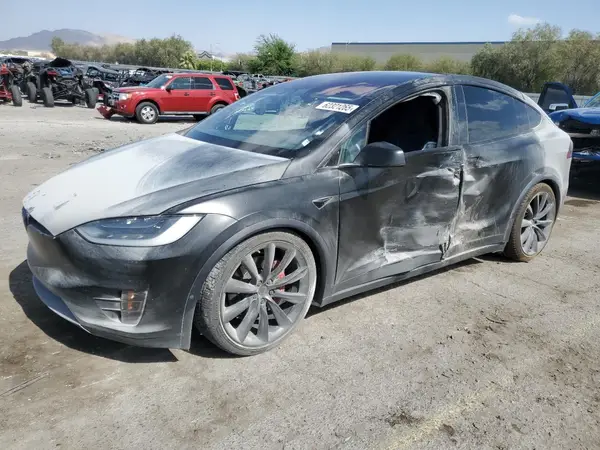 5YJXCBE22KF181988 2019 TESLA MODEL X - Image 1