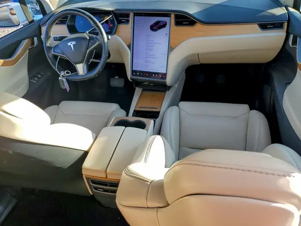 5YJXCBE22KF183031 2019 TESLA MODEL X - Image 8