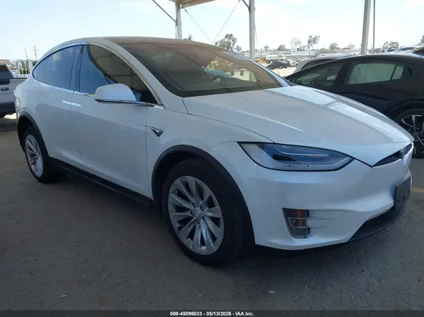 5YJXCBE22LF236537 2020 TESLA MODEL X - Image 1