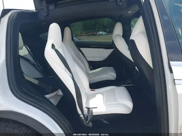 5YJXCBE22MF322898 2021 TESLA MODEL X - Image 8