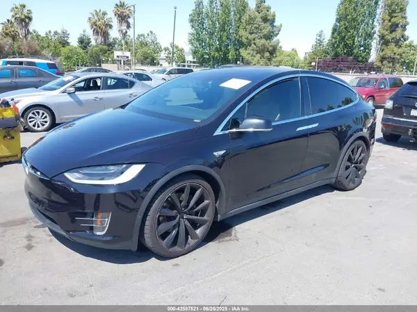 5YJXCBE23GF001621 2016 TESLA MODEL X - Image 2
