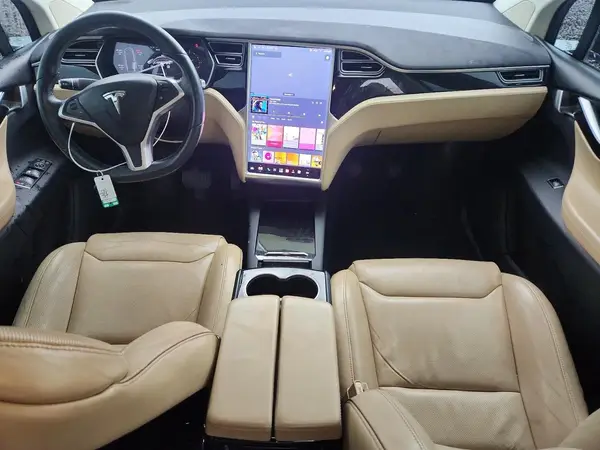 5YJXCBE23GF006981 2016 TESLA MODEL X - Image 8