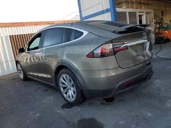 5YJXCBE23GF012201 2016 TESLA MODEL X - Image 2