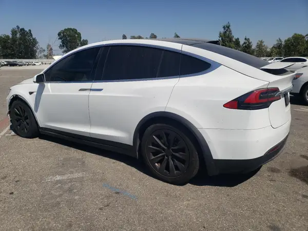 5YJXCBE23GF022114 2016 TESLA MODEL X - Image 2
