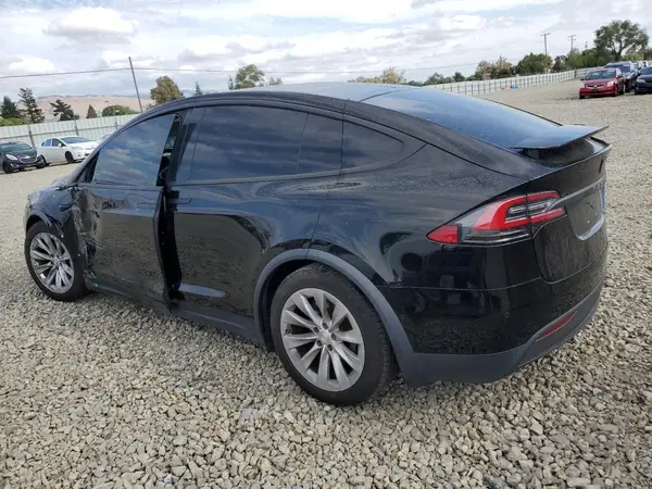 5YJXCBE23GF027846 2016 TESLA MODEL X - Image 2