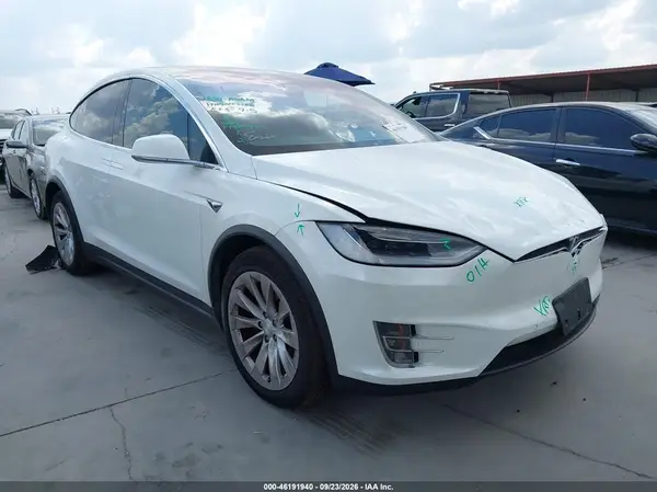 5YJXCBE23HF044423 2017 TESLA MODEL X - Image 1