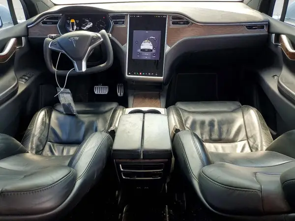 5YJXCBE23HF045684 2017 TESLA MODEL X - Image 8