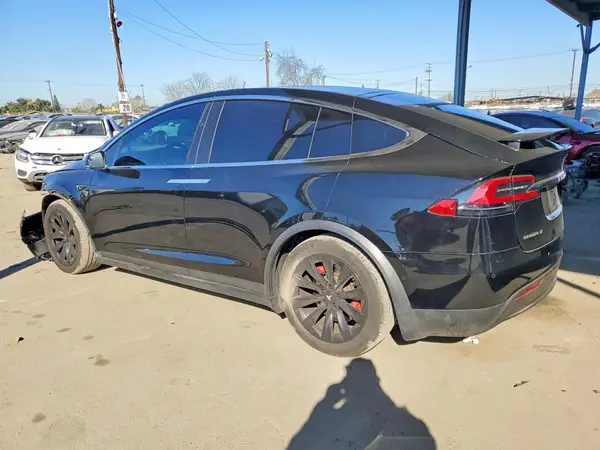 5YJXCBE23HF046169 2017 TESLA MODEL X - Image 2