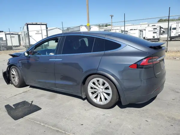 5YJXCBE23HF050092 2017 TESLA MODEL X - Image 2