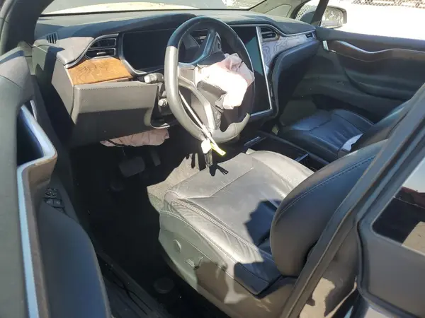 5YJXCBE23HF050092 2017 TESLA MODEL X - Image 8