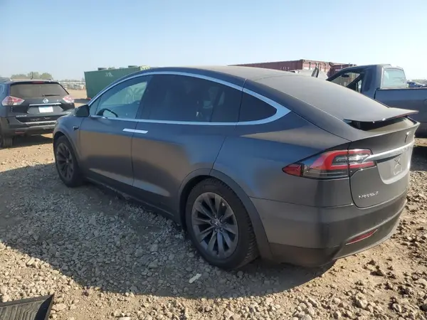 5YJXCBE23HF066258 2017 TESLA MODEL X - Image 2