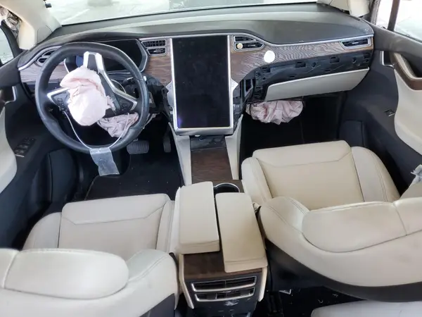 5YJXCBE23JF089402 2018 TESLA MODEL X - Image 8