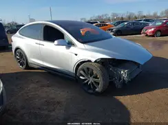 5YJXCBE23JF090291 2018 TESLA MODEL X