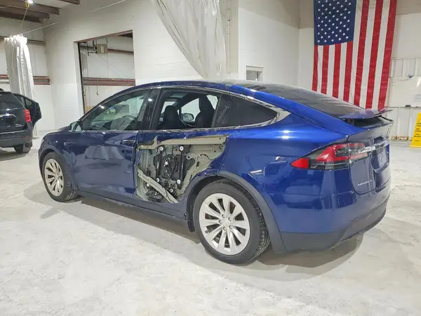 5YJXCBE23JF102438 2018 TESLA MODEL X - Image 2