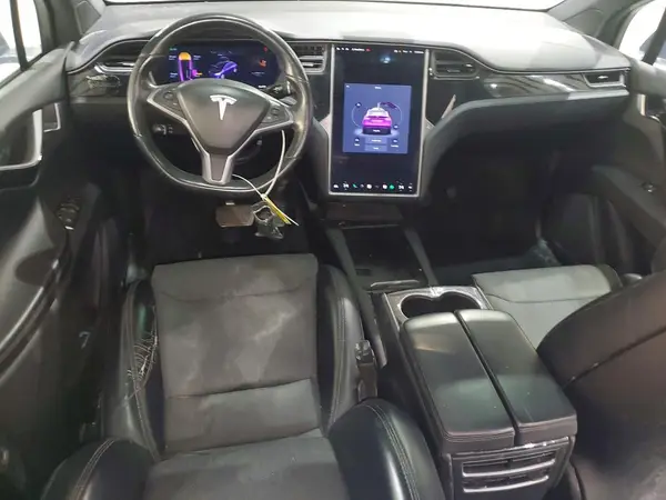 5YJXCBE23JF102438 2018 TESLA MODEL X - Image 8