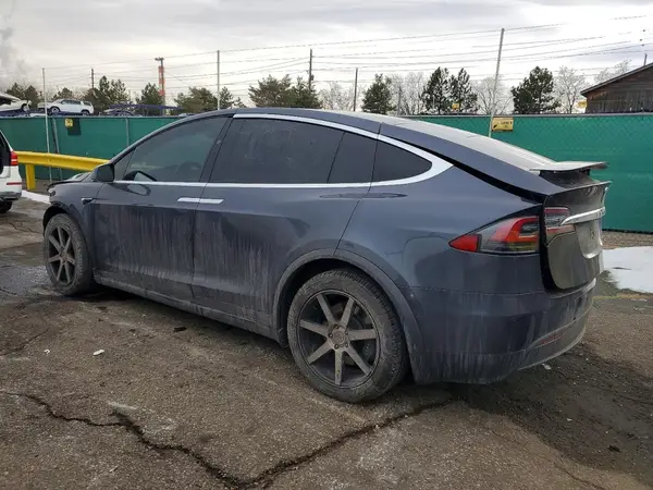 5YJXCBE23JF104447 2018 TESLA MODEL X - Image 2