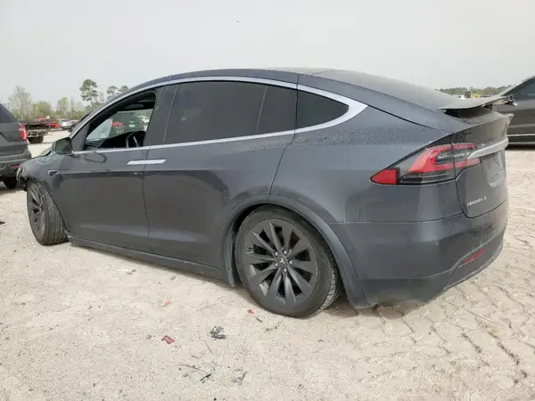 5YJXCBE23JF109423 2018 TESLA MODEL X - Image 2