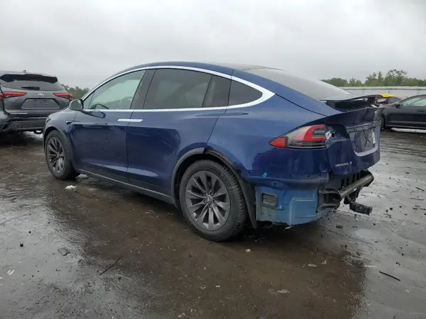 5YJXCBE23JF119787 2018 TESLA MODEL X - Image 2