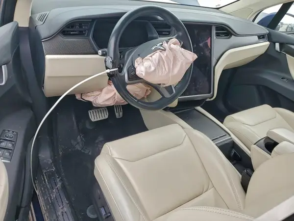 5YJXCBE23JF123077 2018 TESLA MODEL X - Image 8