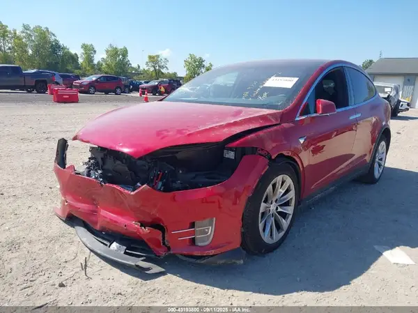 5YJXCBE23JF136055 2018 TESLA MODEL X - Image 2