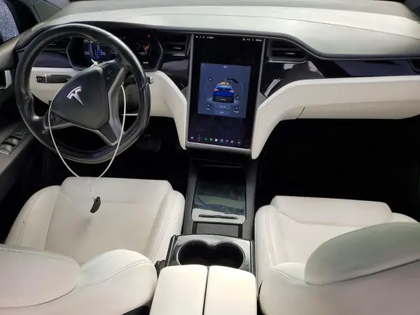 5YJXCBE23JF136198 2018 TESLA MODEL X - Image 8