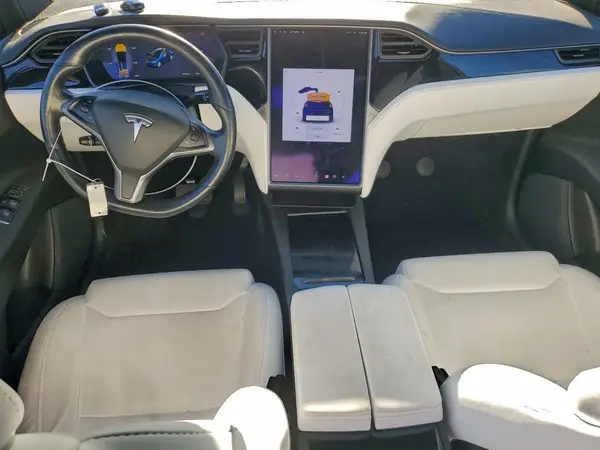 5YJXCBE23JF142681 2018 TESLA MODEL X - Image 8