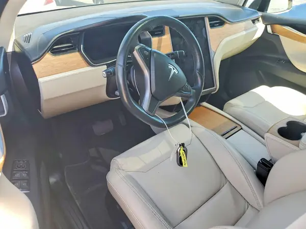 5YJXCBE23KF160549 2019 TESLA MODEL X - Image 8