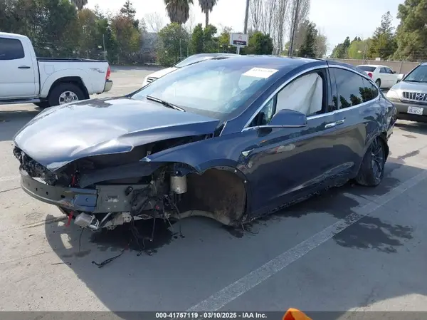 5YJXCBE23KF183801 2019 TESLA MODEL X - Image 2