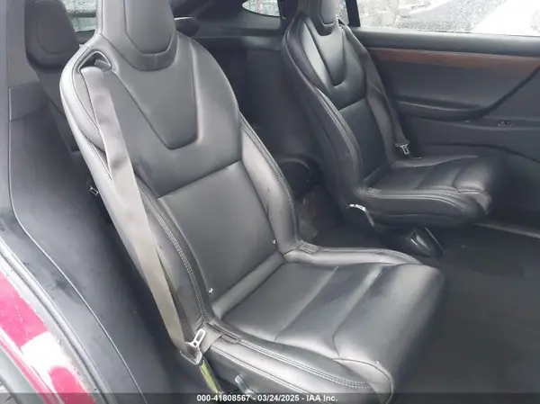 5YJXCBE23KF207739 2019 TESLA MODEL X - Image 8