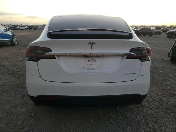 2020 TESLA MODEL X auction photo 6