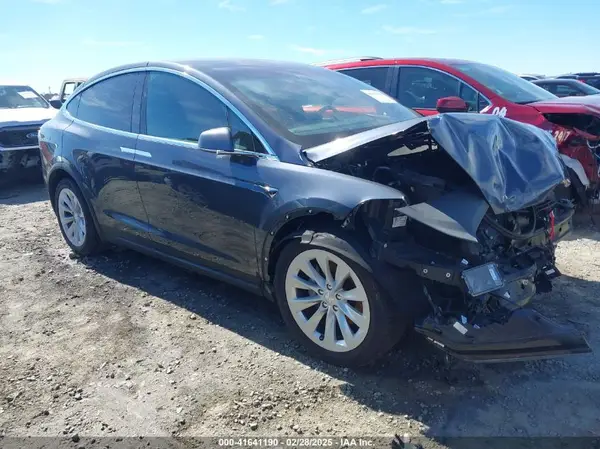 5YJXCBE23LF233601 2020 TESLA MODEL X - Image 1