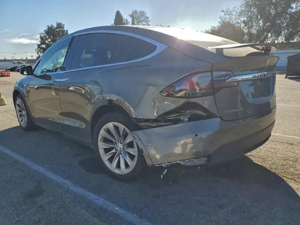 5YJXCBE24GF005449 2016 TESLA MODEL X - Image 2