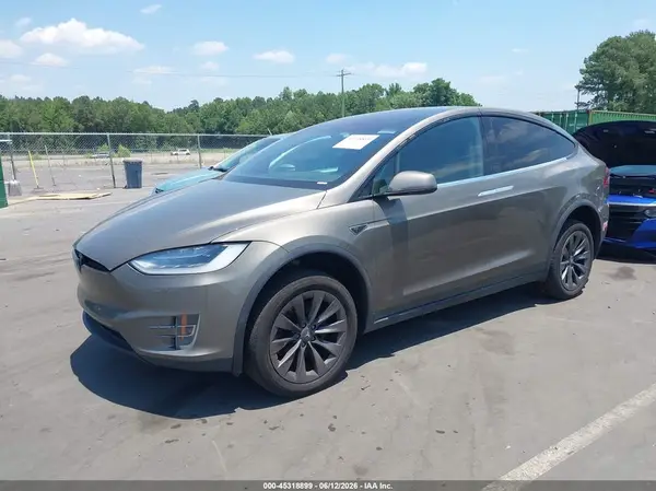 5YJXCBE24GF005483 2016 TESLA MODEL X - Image 2