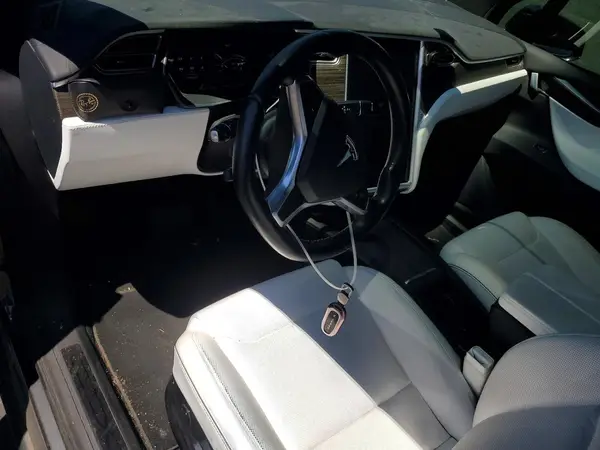 5YJXCBE24GF005502 2016 TESLA MODEL X - Image 8