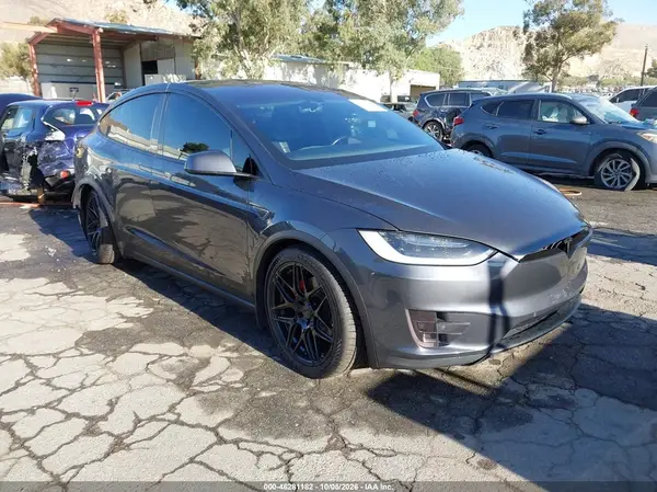 5YJXCBE24GF007881 2016 TESLA MODEL X - Image 1