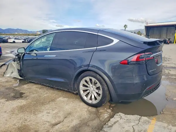 5YJXCBE24GF011848 2016 TESLA MODEL X - Image 2