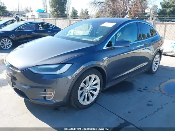 5YJXCBE24GF019450 2016 TESLA MODEL X - Image 2